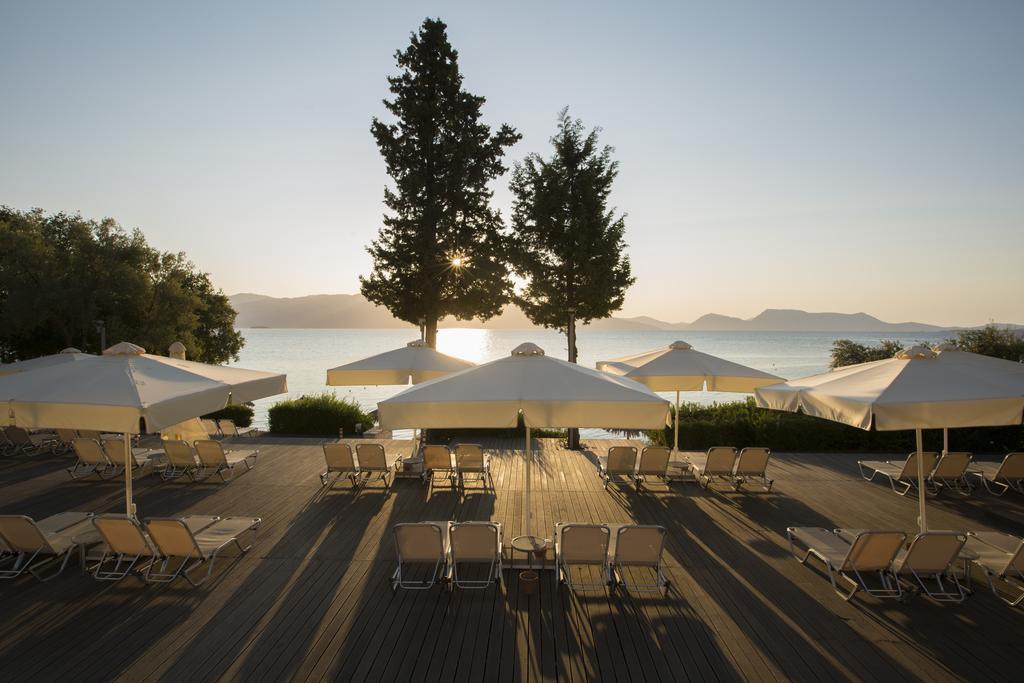 Porto Galini Seaside Resort & Spa Никиана Экстерьер фото The hotel's beach