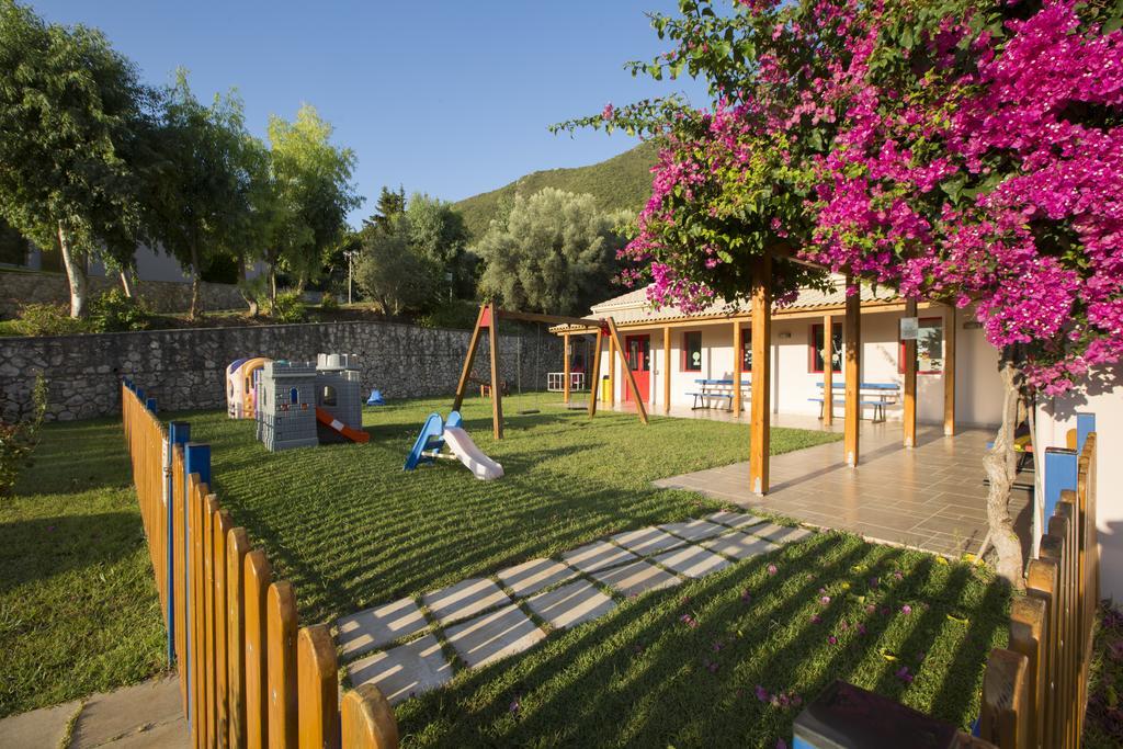 Porto Galini Seaside Resort & Spa Никиана Экстерьер фото The kindergarten